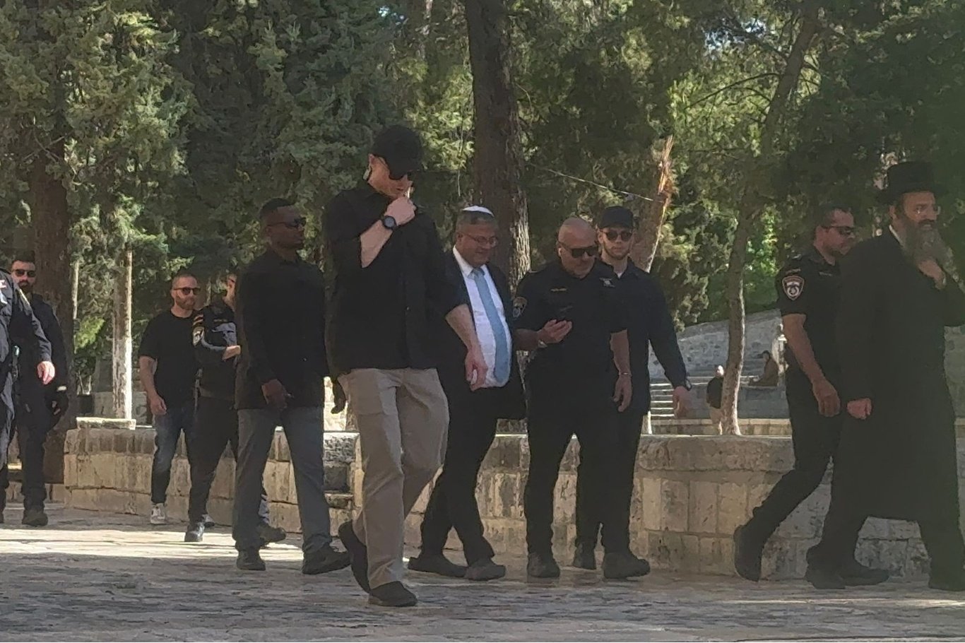 Siyonist Ben-Gvir, Mescid-i Aksa'ya saldırdı
