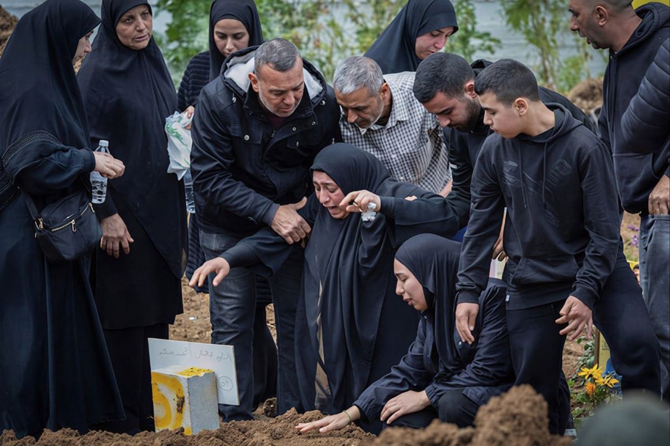 Siyonist rejim Lübnan'da 248 kadın ve 165 çocuğu katletti