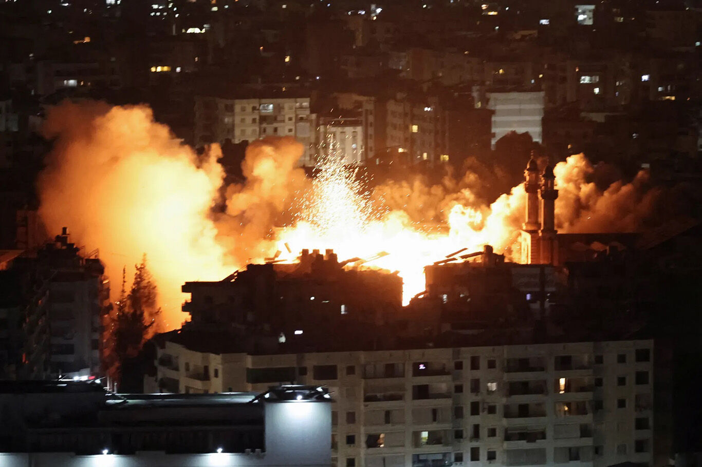 Siyonist rejimin Lübnan'a saldırılarında can kaybı artıyor: 1461 şehit