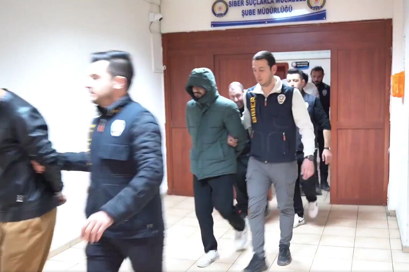 Tunceli merkezli 5 ilde siber dolandırıcılık operasyonu: 6 tutuklama