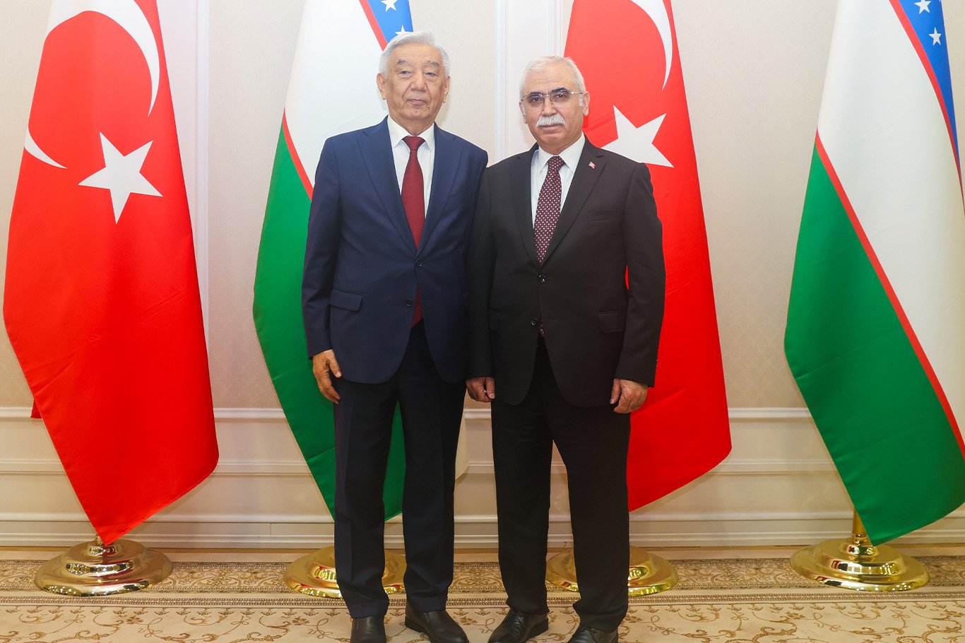 AYM Başkanı Özkaya Özbekistan'da temaslarda bulundu