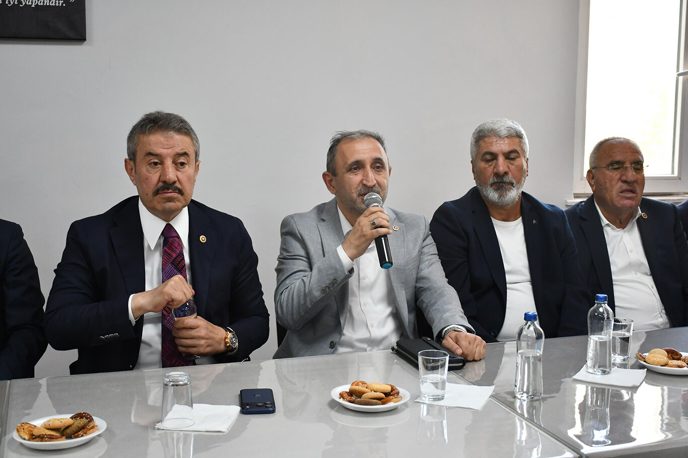 HÜDA PAR Milletvekili Demir, idil'de resmi bayramlaşma programına katıldı
