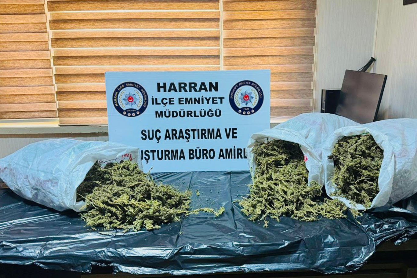 Şanlıurfa'da 8 kilo uyuşturucu ele geçirildi