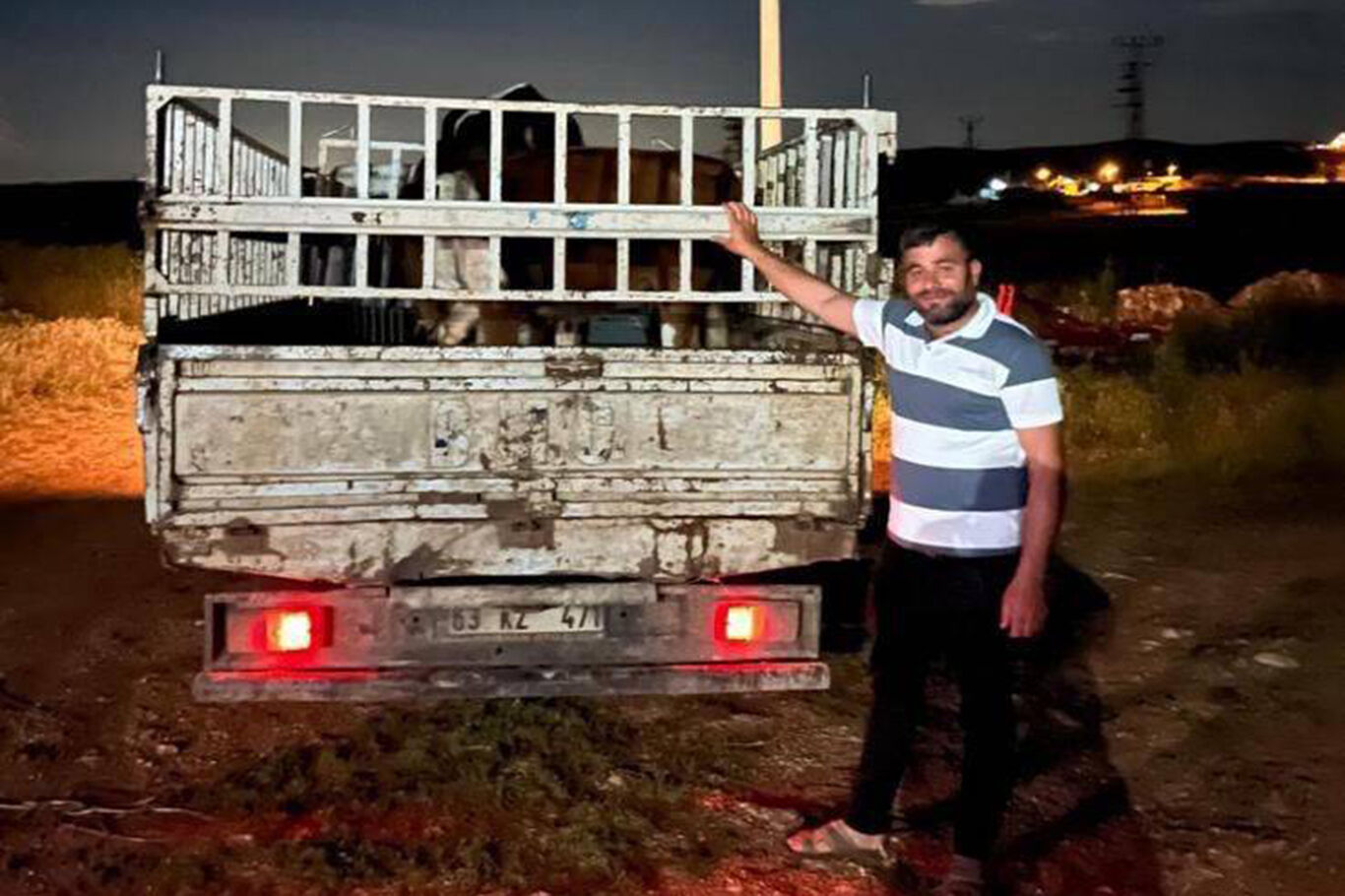Şanlıurfa'da kaybolan büyükbaş hayvanlar bulunarak sahibine teslim edildi