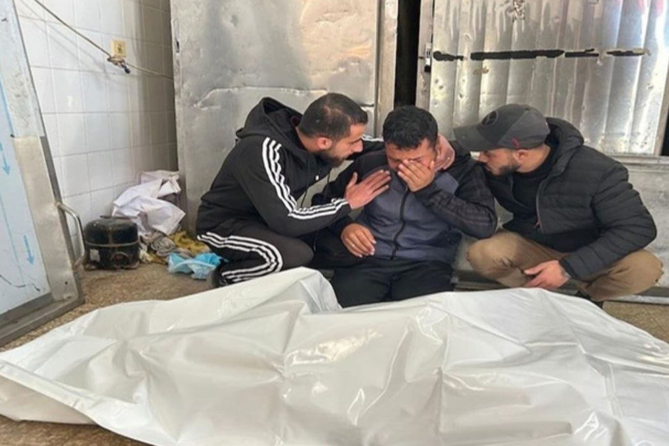Siyonist rejim Gazze'ye İHA saldırısı düzenledi: Bir şehit, 2 yaralı