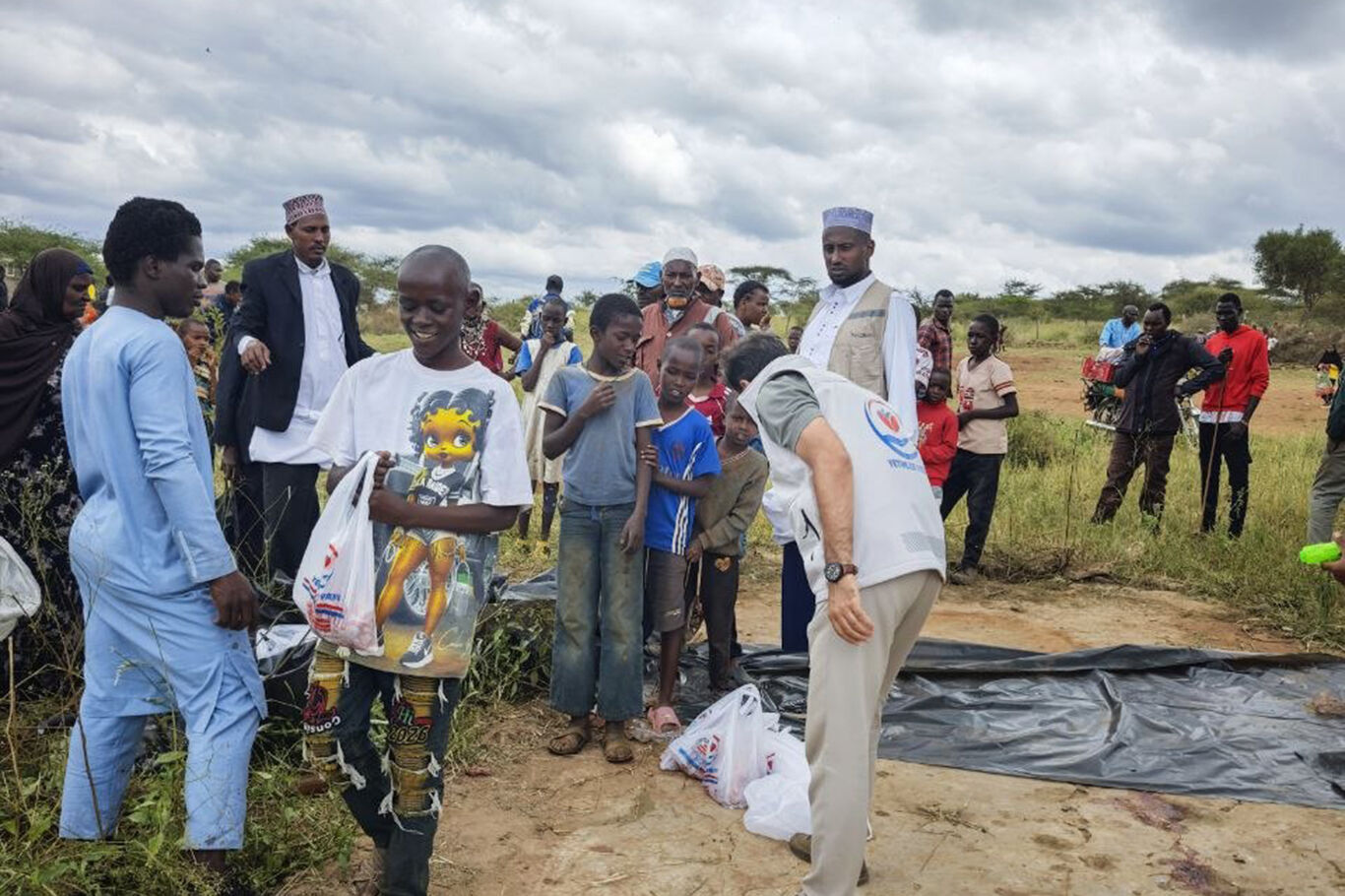 Yetimler Vakfı Kenya'da kurban etlerini ihtiyaç sahiplerine ulaştırdı
