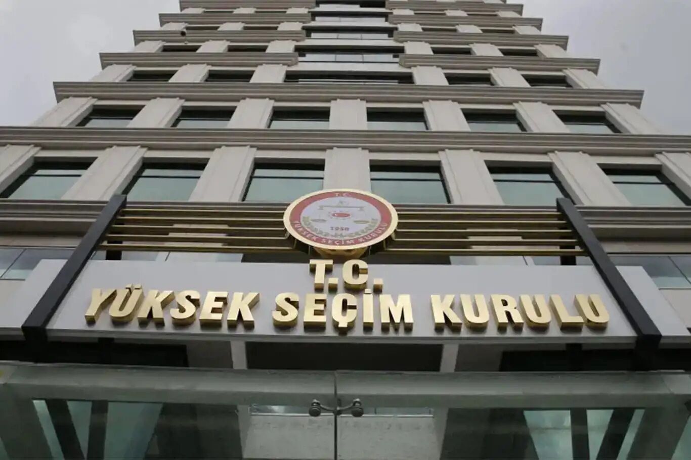 YSK CHP'nin 'mutlak butlan' itirazını reddetti