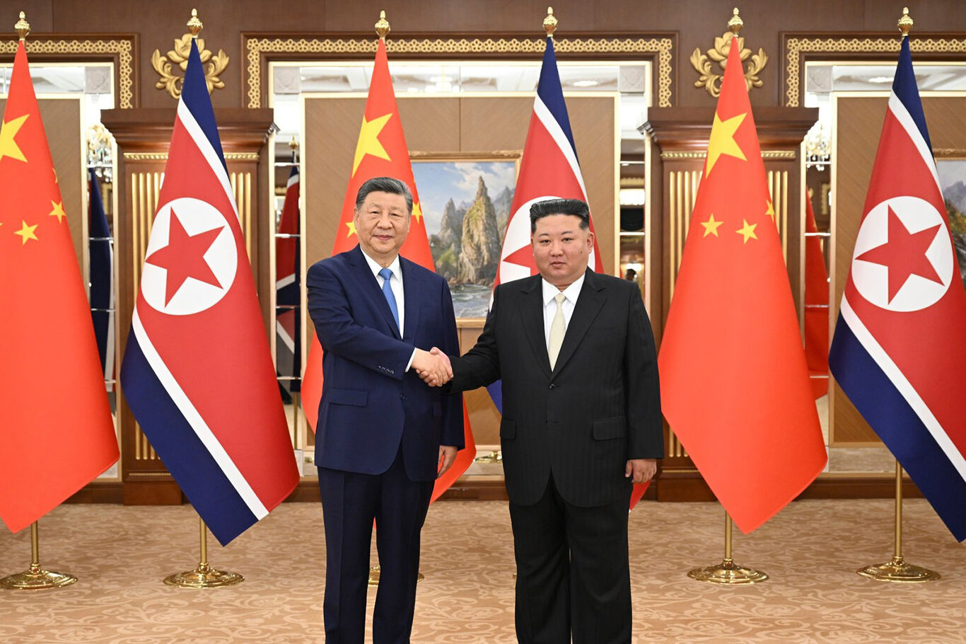 Çin Devlet Başkanı Şi Jinping, Kore lideri Kim Jong Un'la görüştü