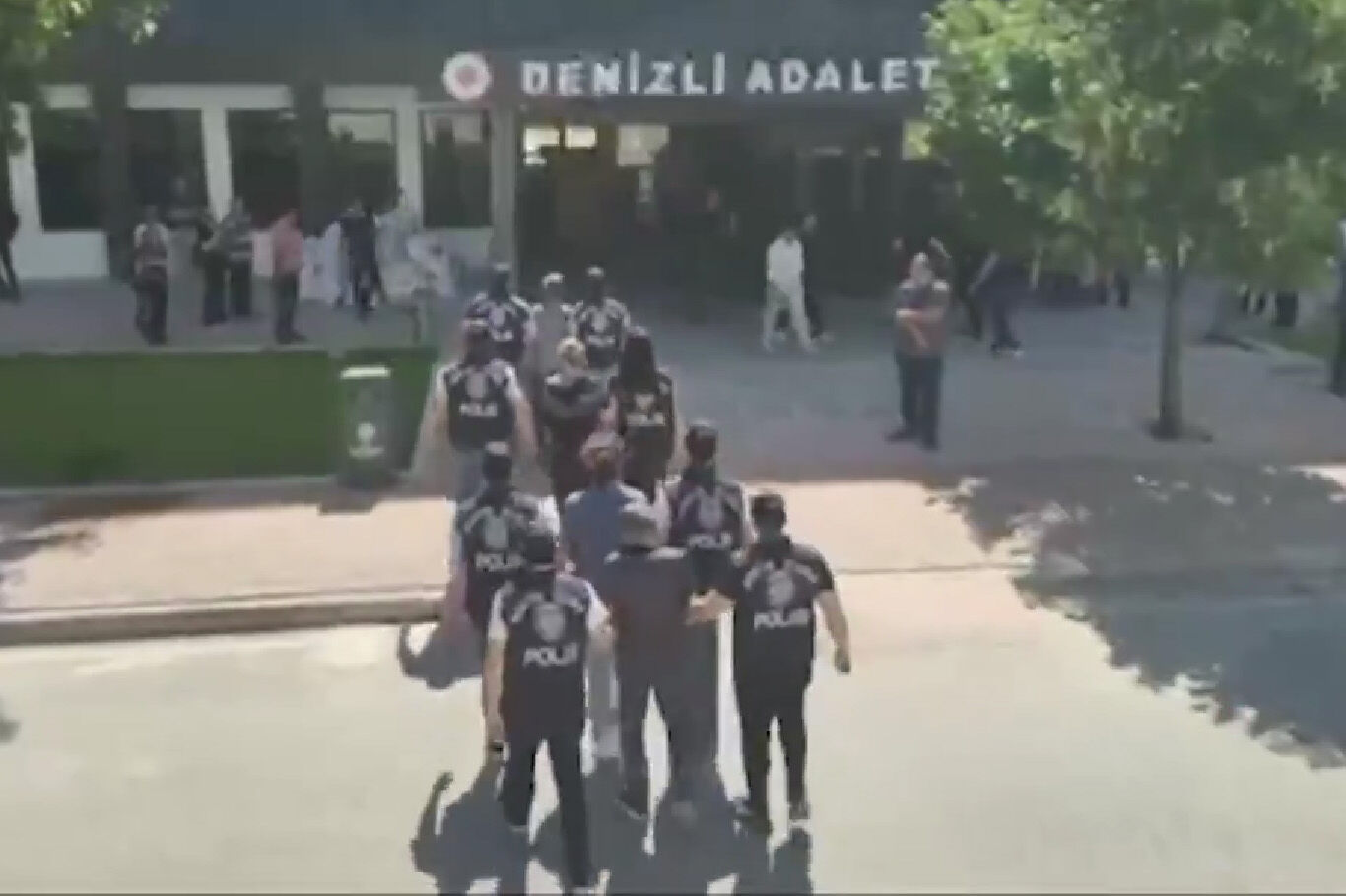 Denizli'de 'change araç' operasyonu: 3 kişi tutuklandı
