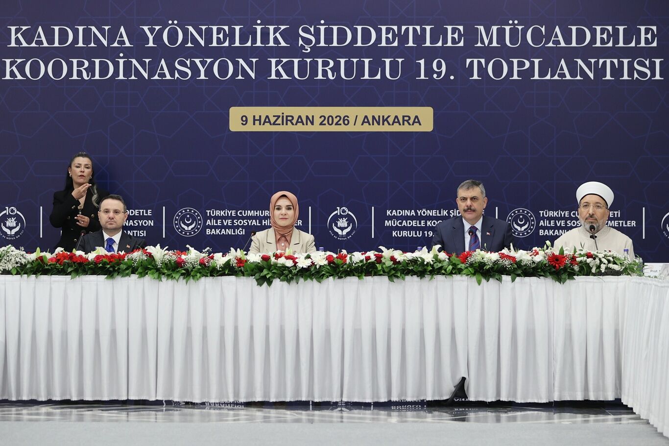 'İslam, kadını değersizleştiren her türlü düşünce ve anlayışı yasaklamıştır'
