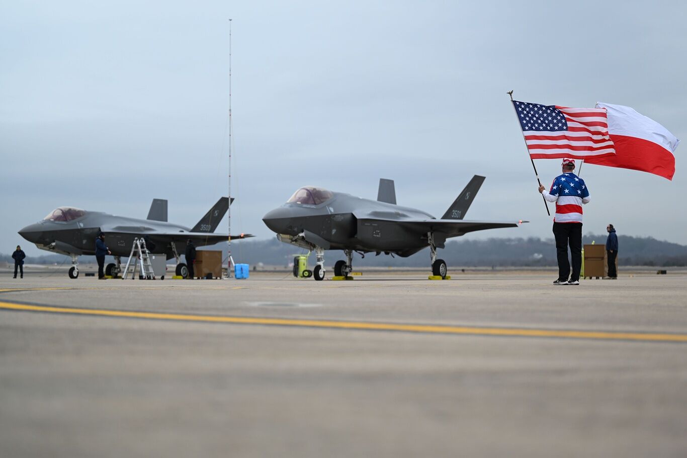 NATO'nun doğu kanadında bir ilk: F-35 savaş uçakları Polonya'da hizmete alındı