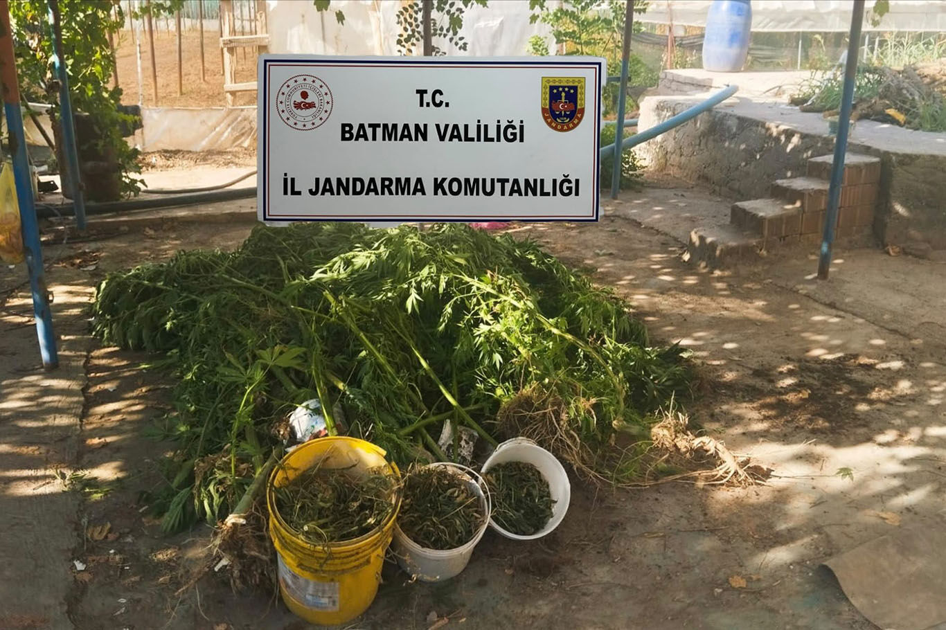 Batman'daki operasyonlarda 63 kişiye adli işlem