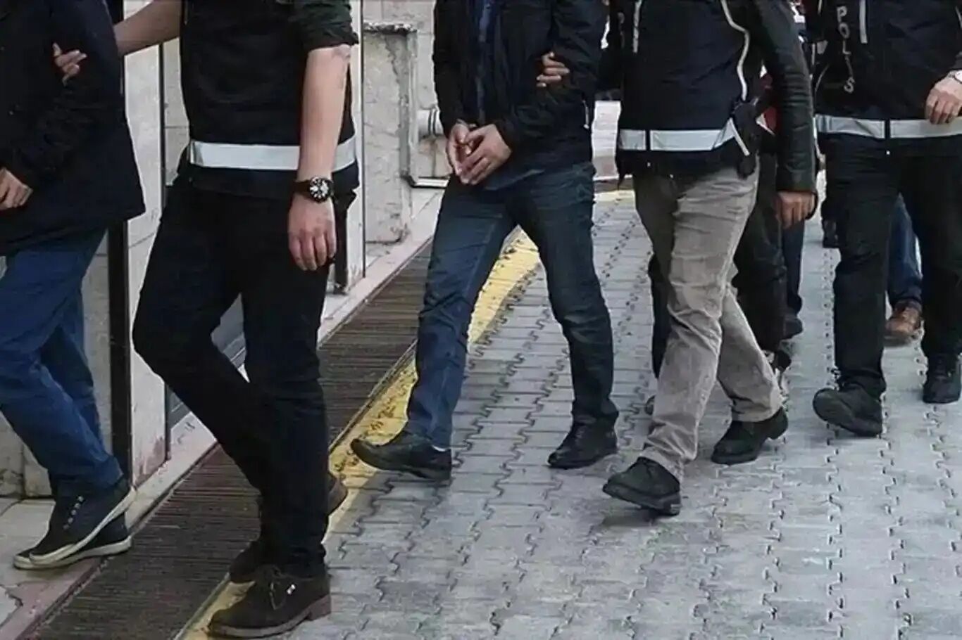 FETÖ'ye yönelik operasyonda 9 şüpheli yakalandı