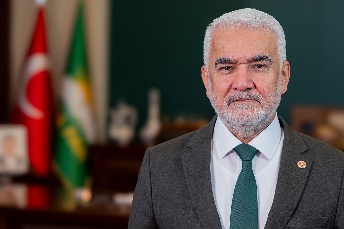 HÜDA PAR Genel Başkanı Yapıcıoğlu'ndan mezuniyet törenindeki ayet hazımsızlığına tepki