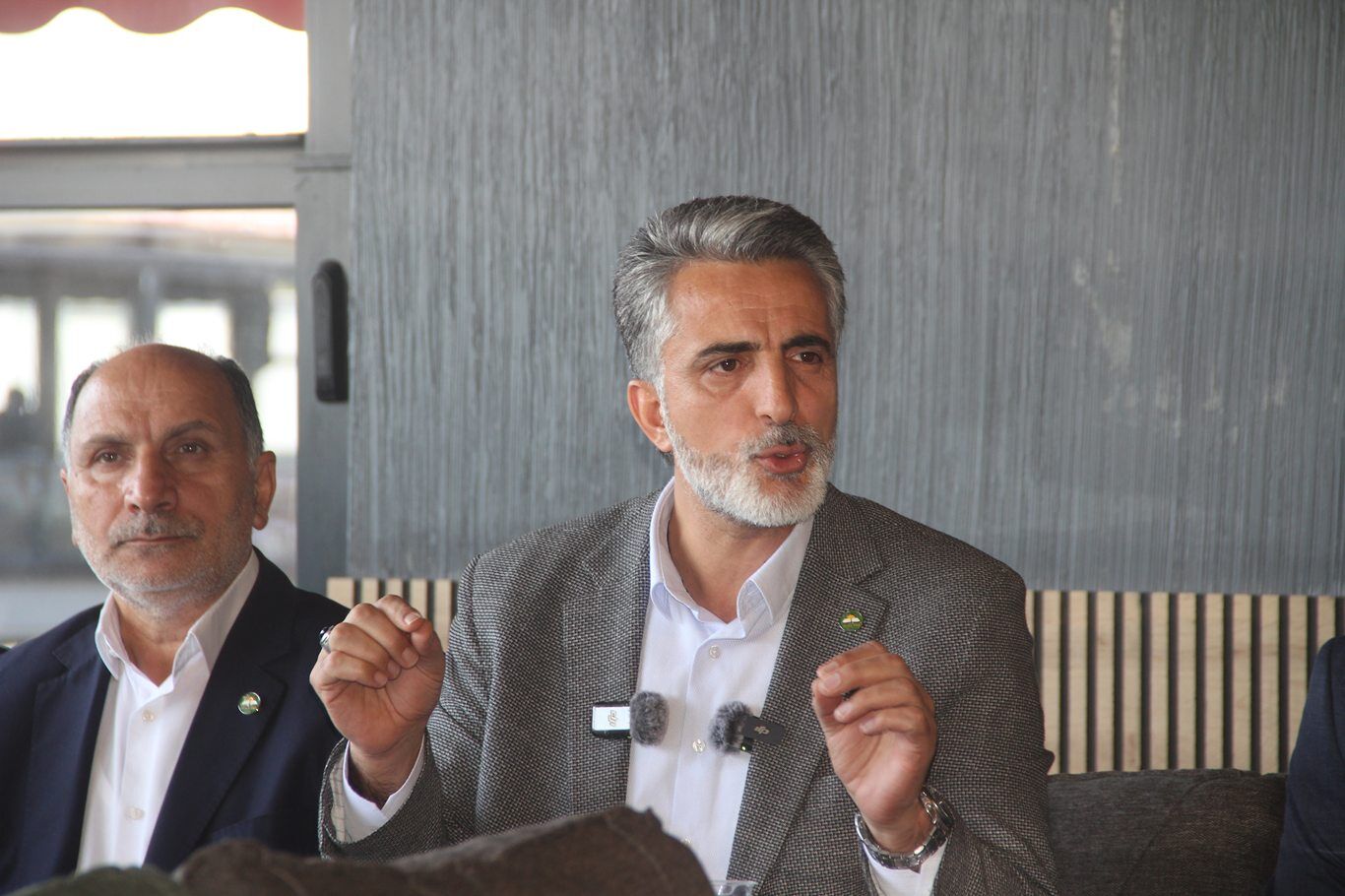 HÜDA PAR Sözcüsü Emiroğlu'ndan Bingöl Belediyesi'ne tepki: 41 projeden sadece biri yapıldı