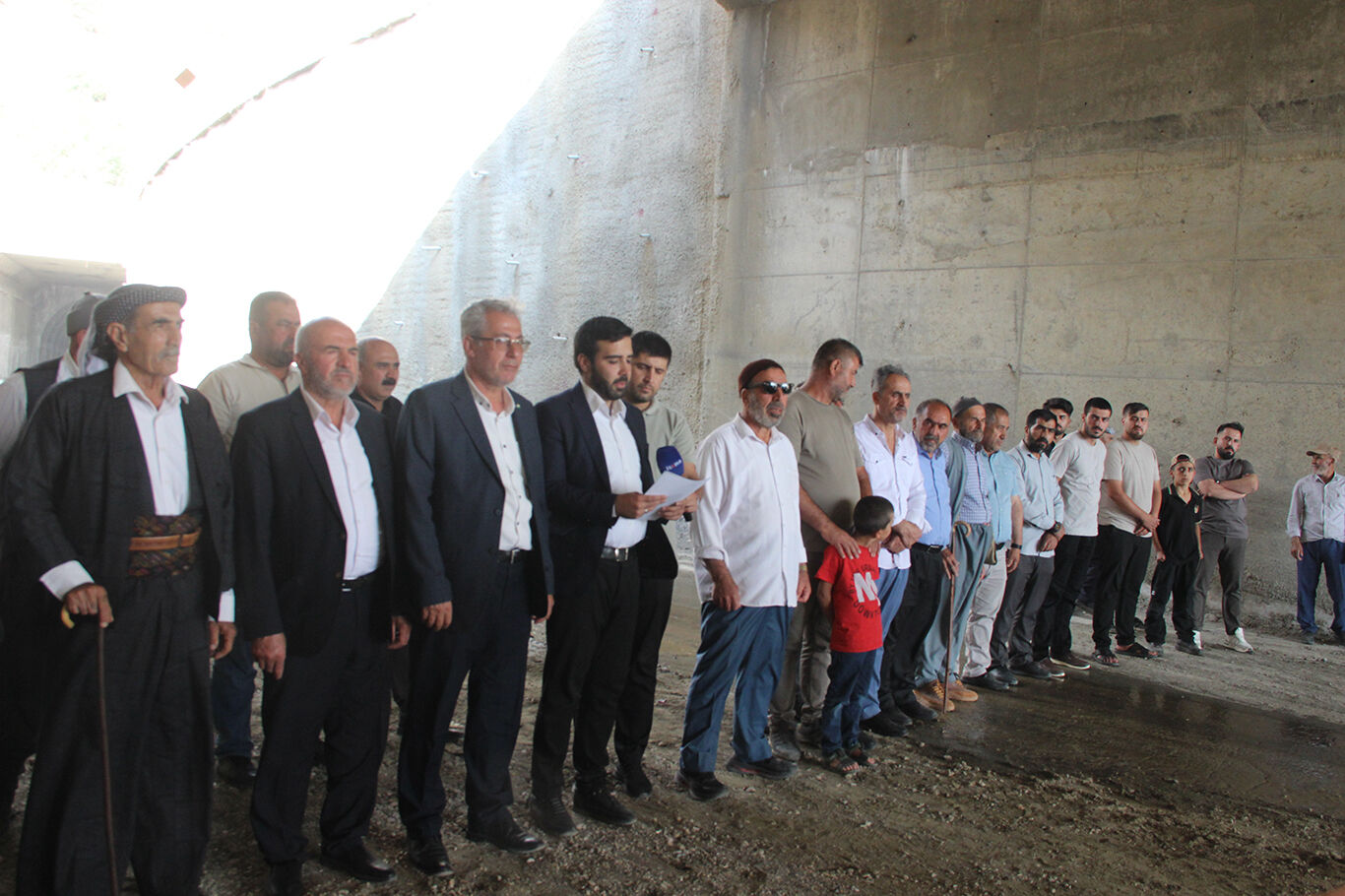 HÜDA PAR'dan 13 yıldır bitmeyen Şırnak-Van yolu için yetkililere çağrı