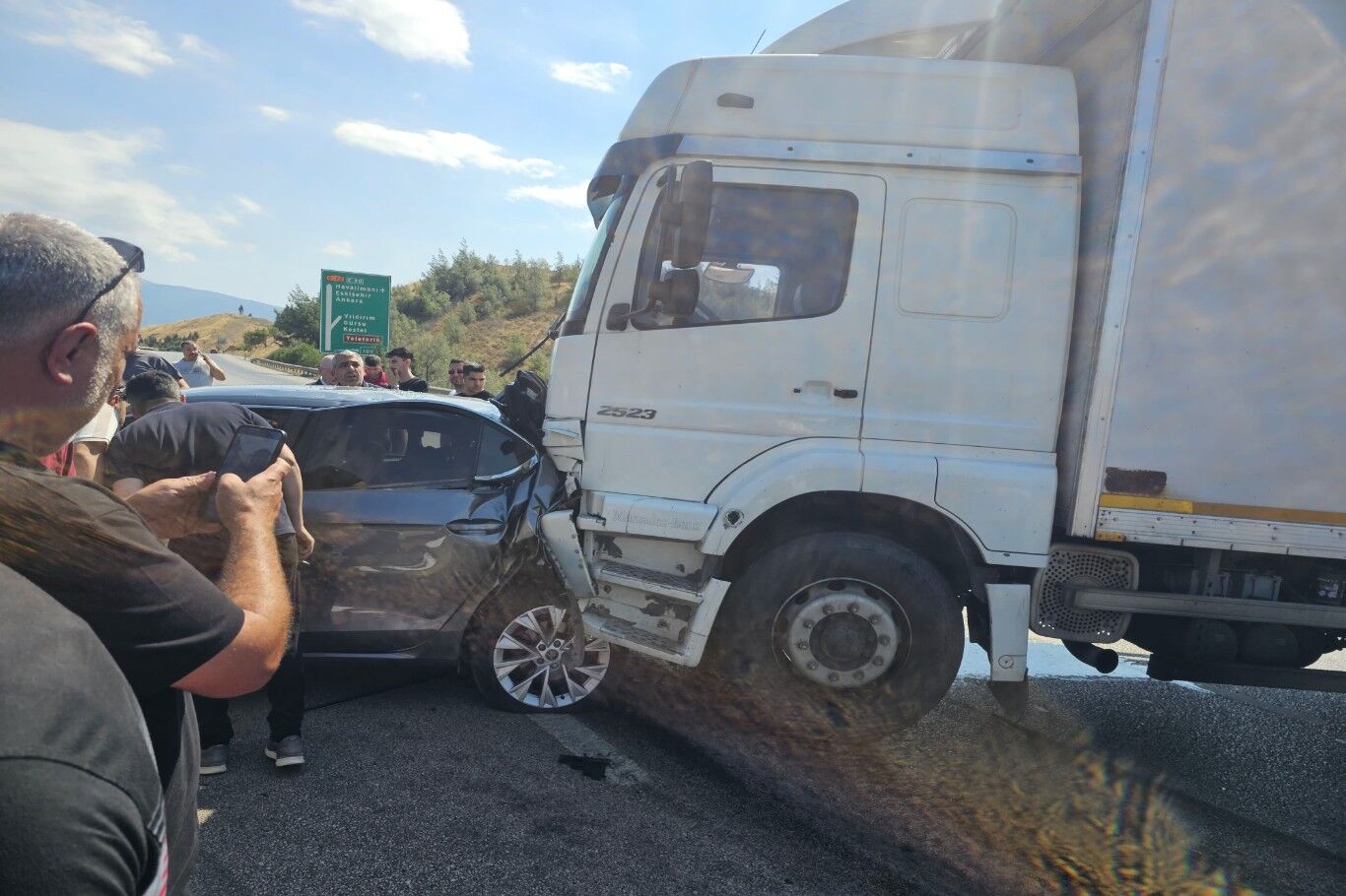 Bursa'da trafik kazası: Abdullah Sert Hoca'ın eşi hayatını kaybetti