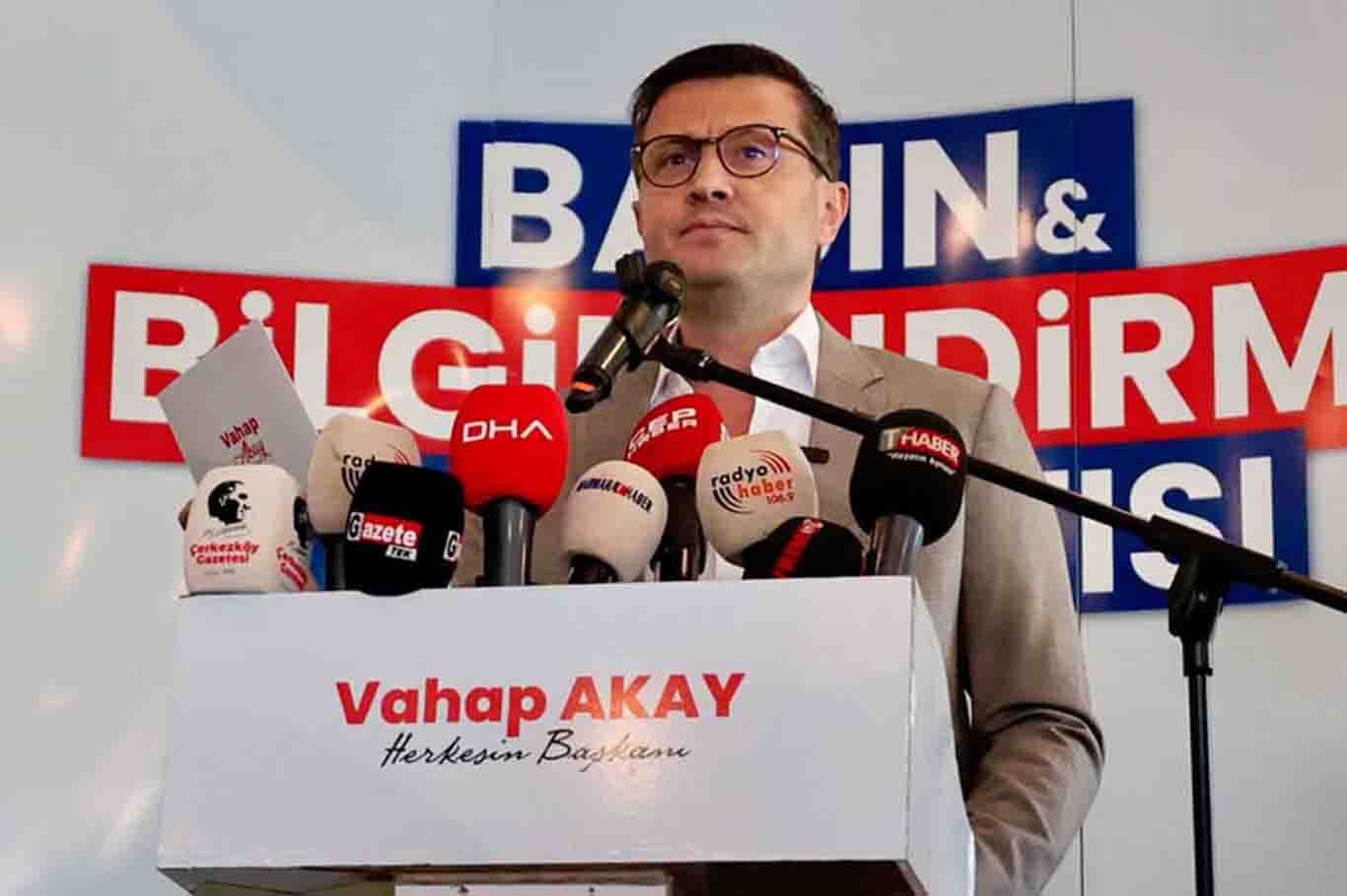 Çerkezköy Belediye Başkanı Vahap Akay CHP'den istifa etti