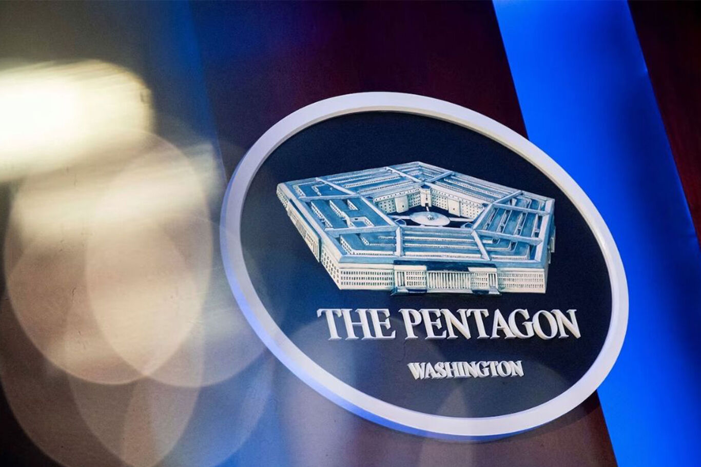 Pentagon'da Uçak gemisi USS Abraham Lincoln haberi sonrası üç isim kovuldu