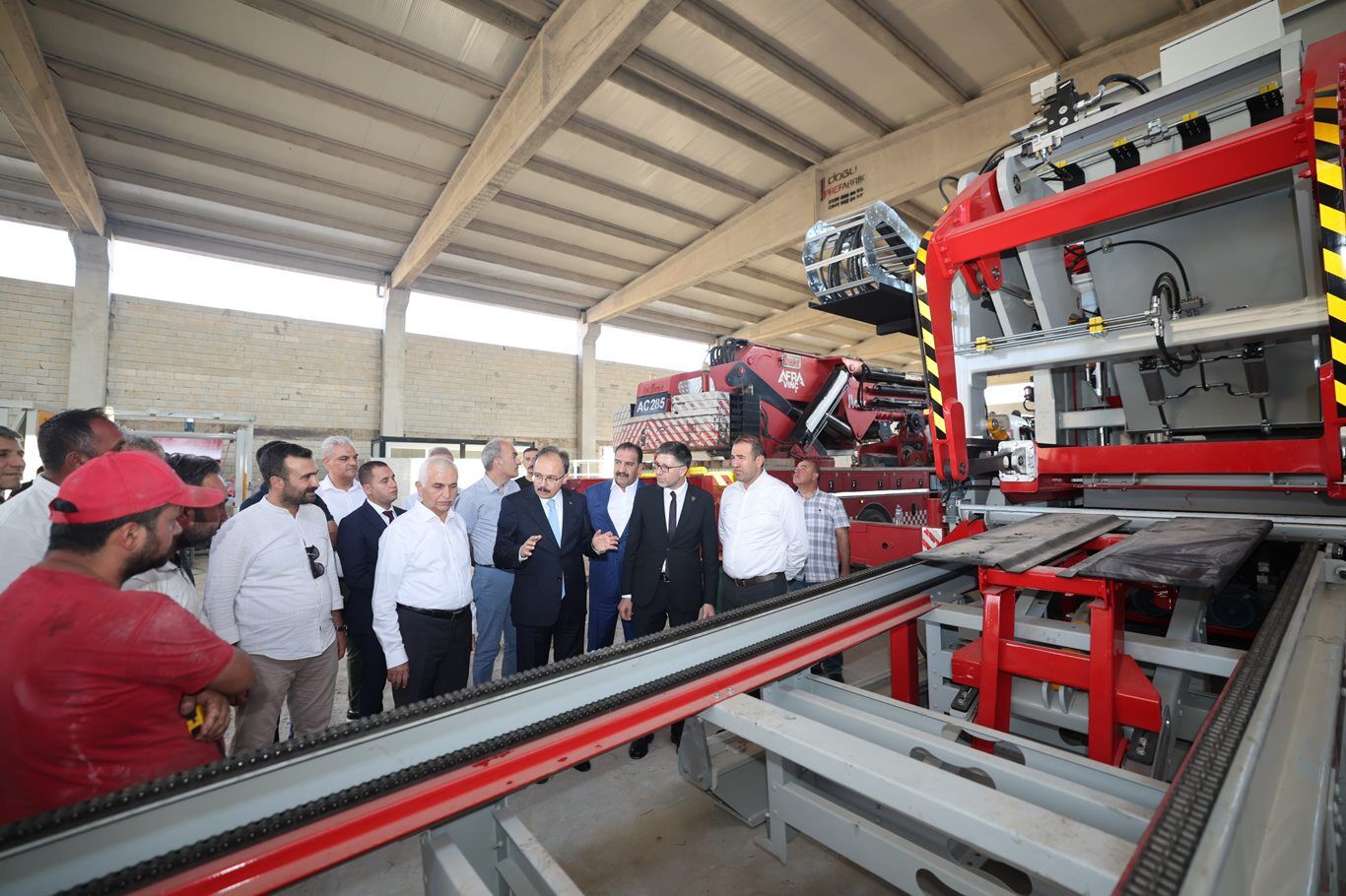 Siirt'te altyapı yatırımlarında yeni dönem: Beton ve kilitli parke taşı üretim tesisi kuruluyor