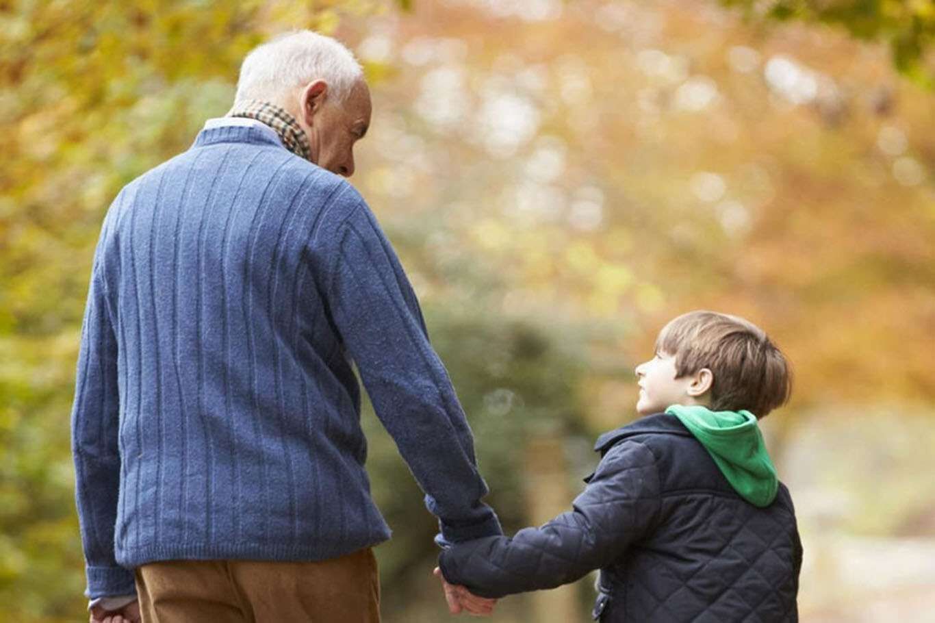 Alzheimer, hafıza kayıpları başlamadan çok daha önce sinsi sinyaller veriyor!
