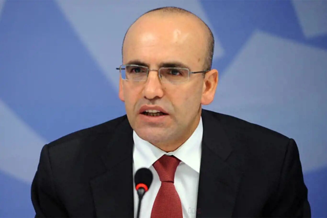 Bakan Şimşek'ten istifa iddialarına net yalanlama 