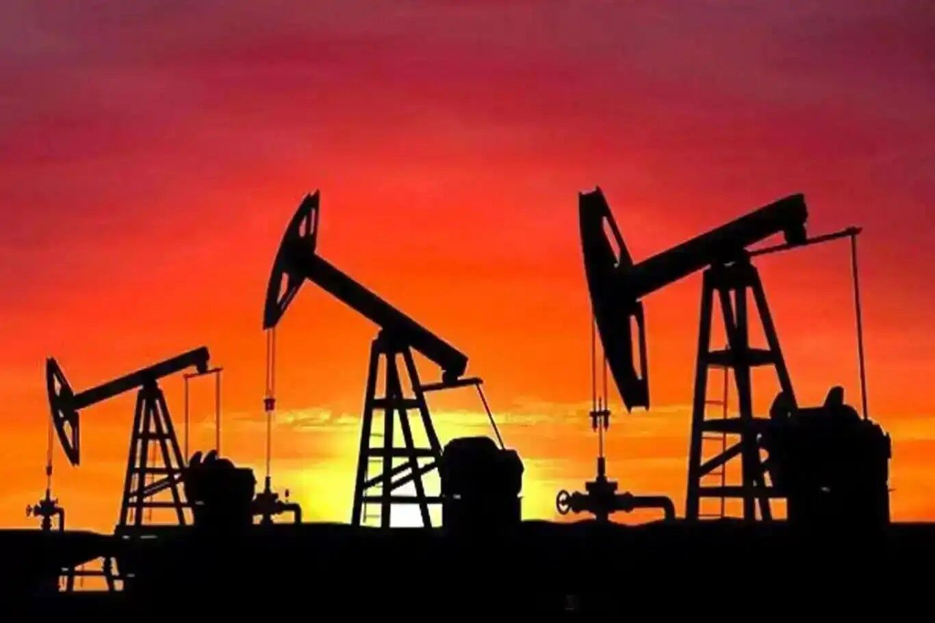 Brent petrol 104,44 dolardan işlem görüyor