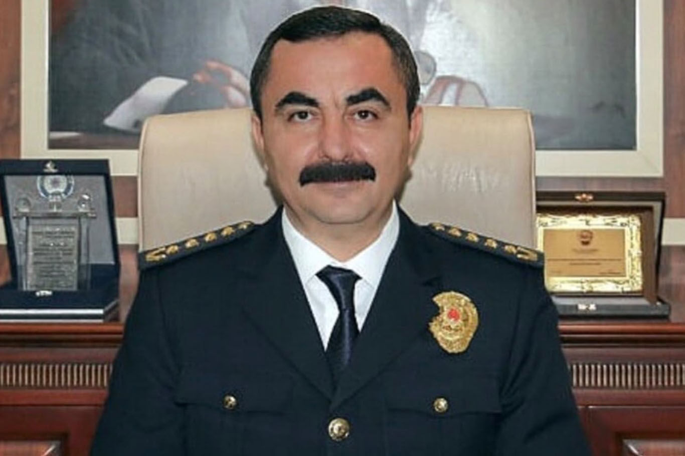 İzmir'in yeni Emniyet Müdürü Ahmet Arıbaş oldu
