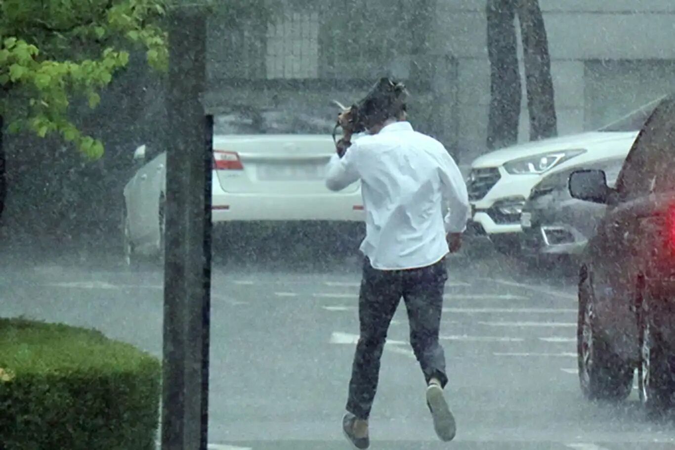 Meteoroloji'den 'birçok bölgede sağanak' uyarısı