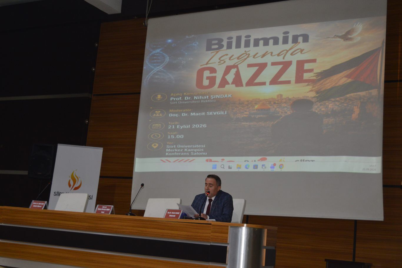Siirt Üniversitesi'nde 'Bilimin Işığında Gazze' söyleşisi düzenlendi