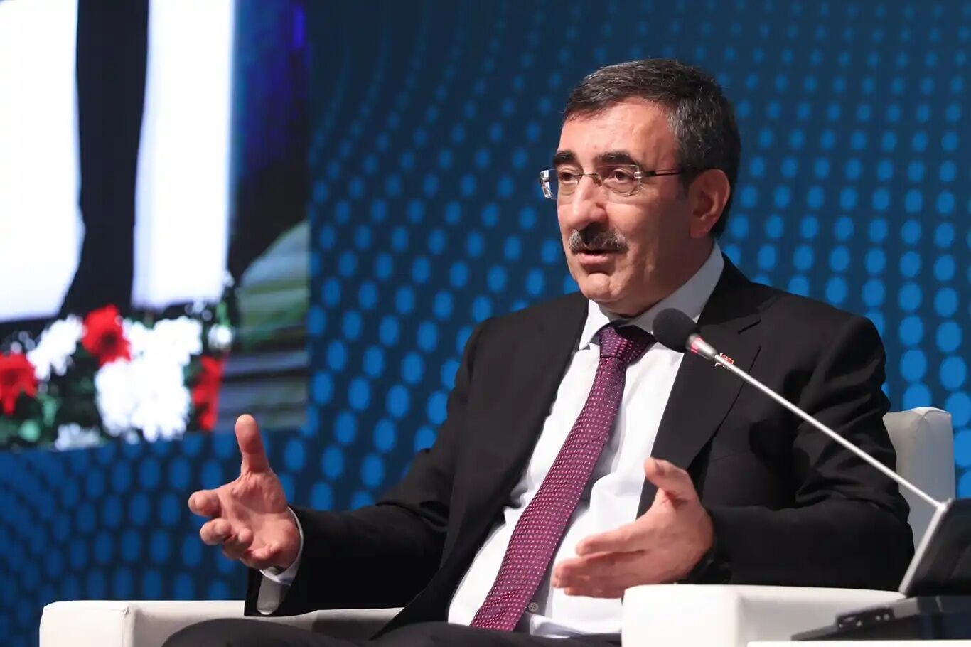 Yılmaz'dan ekonomi ve piyasa mesajı