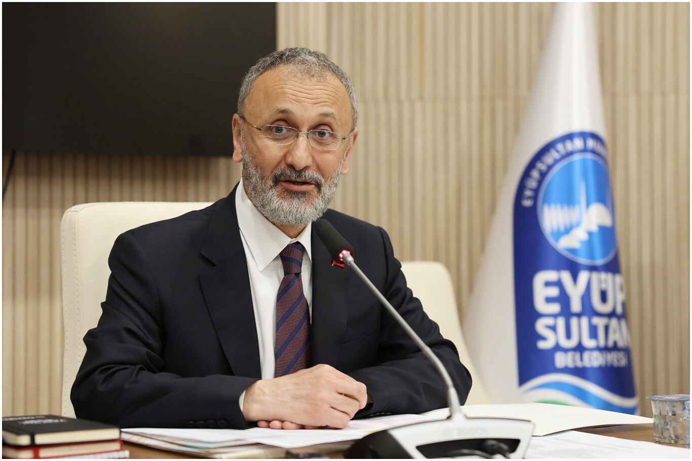 CHP'li Eyüpsultan Belediye Başkanı gözaltına alındı