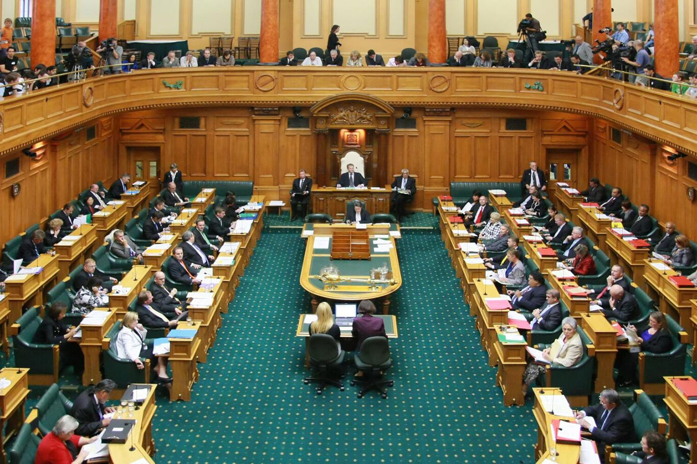 Yeni Zelanda'da parlamento feshedildi genel seçim süreci başladı